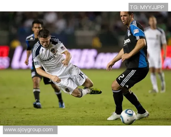 伯恩利主场迎战菜切城双方争夺英超宝贵积分的激烈对决