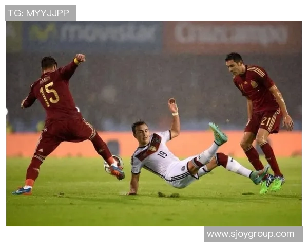 恩佐的成长之路：从小镇少年到足球场上的璀璨明星