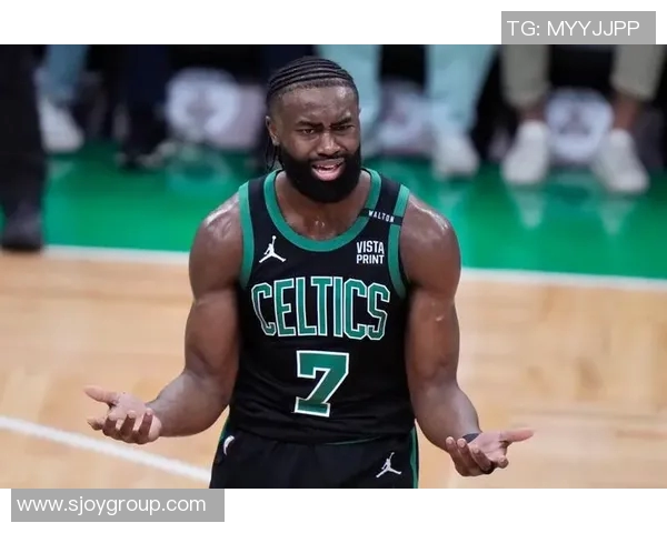 杰伦布朗在NBA赛季中的表现分析与未来发展潜力探讨
