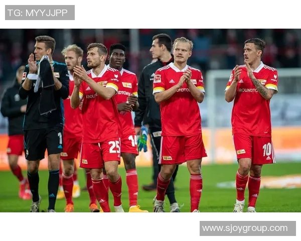 波鸿主场迎战雷根斯堡期待精彩对决双方争夺宝贵积分的较量 波鸿主场迎战雷根斯堡期待精彩对决双方争夺宝贵积分的较量