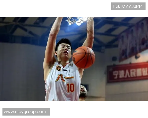 邹雨宸：从篮球新星到职业生涯的辉煌转折与未来展望