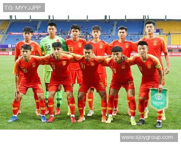 重庆篮球队状态引发热议球迷对球队表现的不同看法与期待 重庆篮球队状态引发热议球迷对球队表现的不同看法与期待