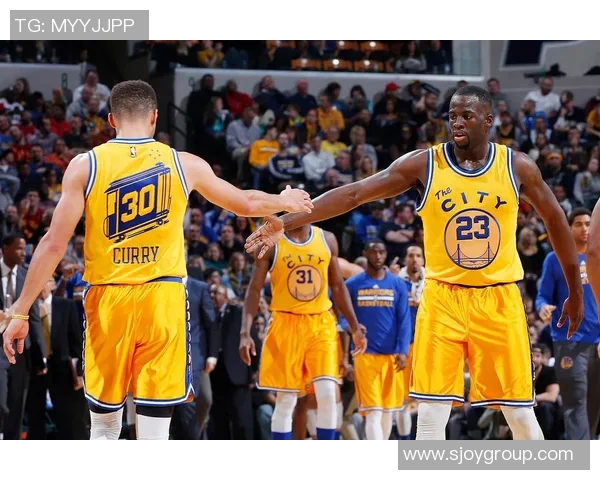 2015年湖人与勇士的激烈对决回顾及其对NBA历史的影响分析 2015年湖人与勇士的激烈对决回顾及其对NBA历史的影响分析